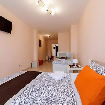 Konukevi Peak Guest 4*